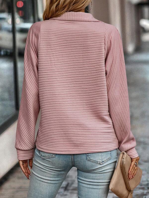 BEA | ELEGANT PULLOVER WITH QUARTER ZIP