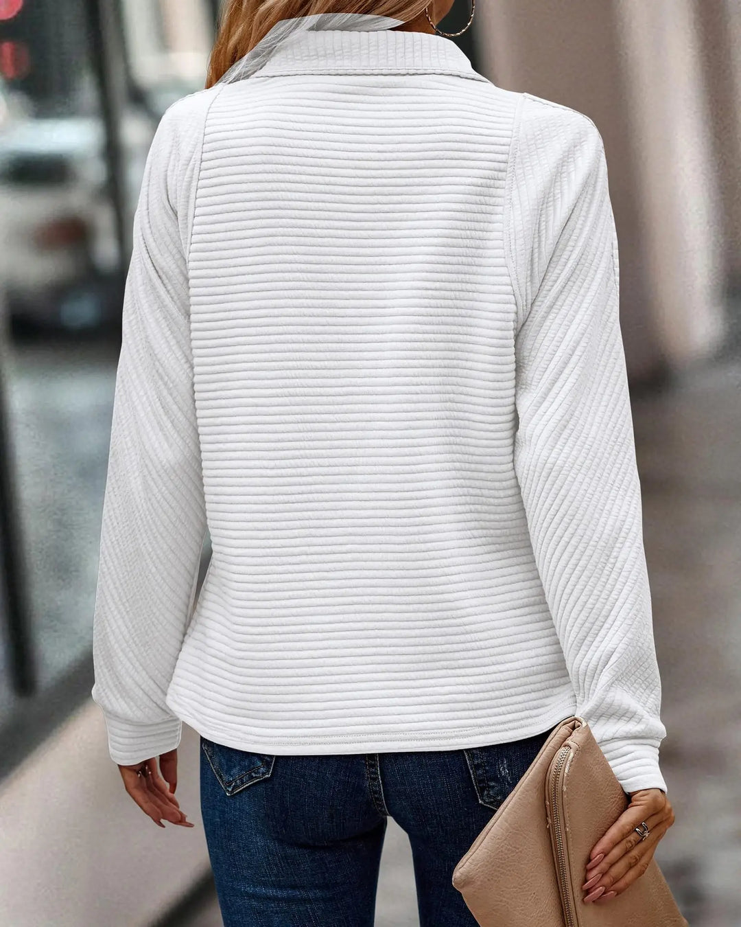 BEA | ELEGANT PULLOVER WITH QUARTER ZIP