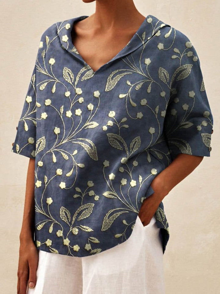 CÉLINE | ELEGANT TOP WITH V-NECKLINE