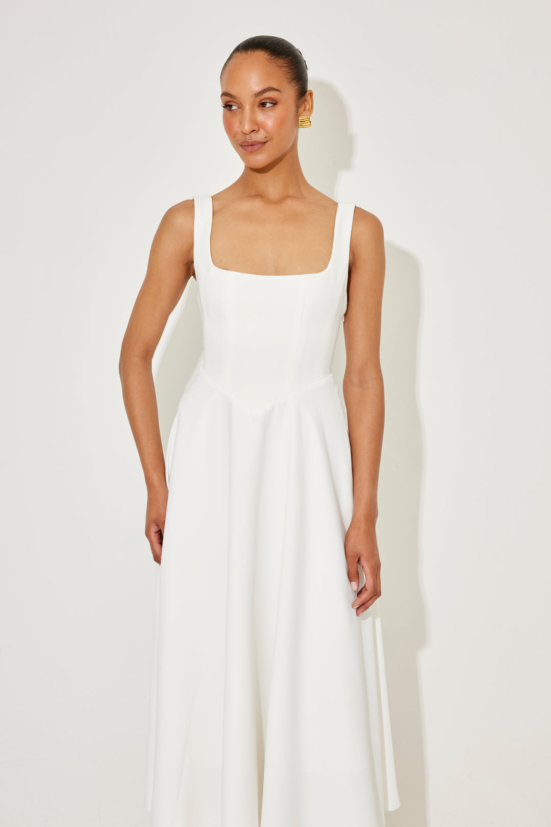 CORALIE | TIMELESS FLOWY MIDI DRESS