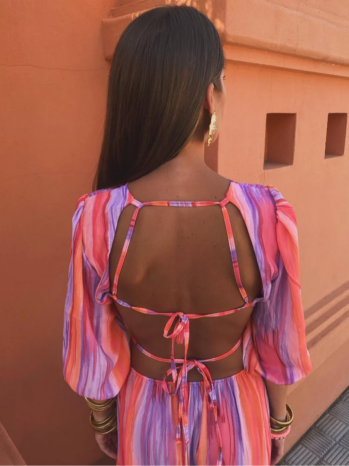 TESSIA | ELEGANT DRESS WITH CUT-OUT