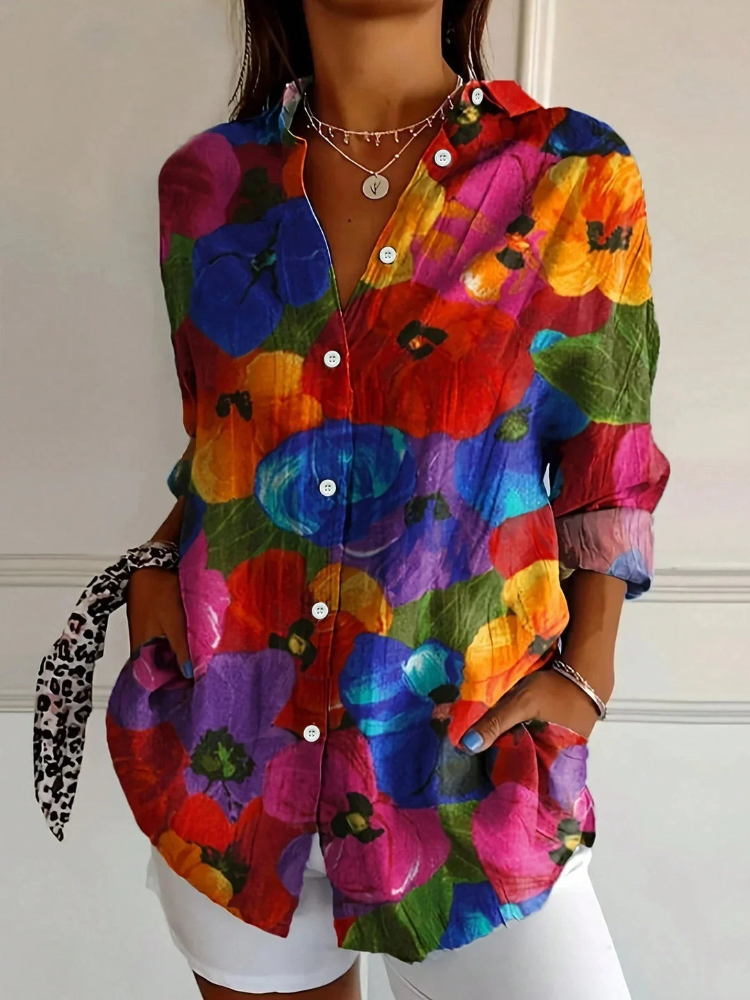 ELARA | COLOURFUL BLOUSE WITH PLAYFUL PRINT