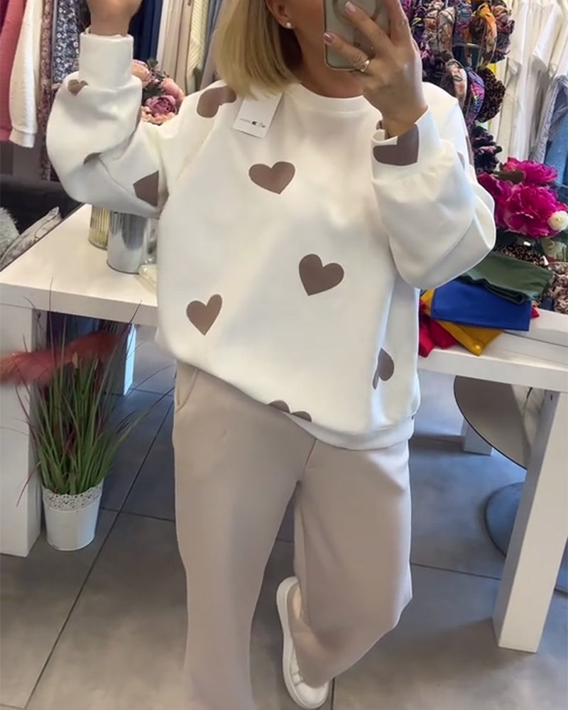 LOVE | COSY SWEATER WITH HEARTS