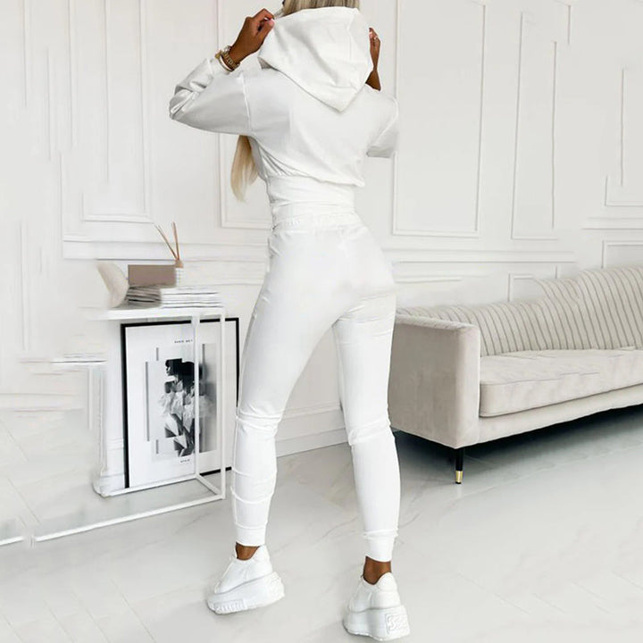 CAMMIE | ELEGANT AND COMFORTABLE TRACKSUIT