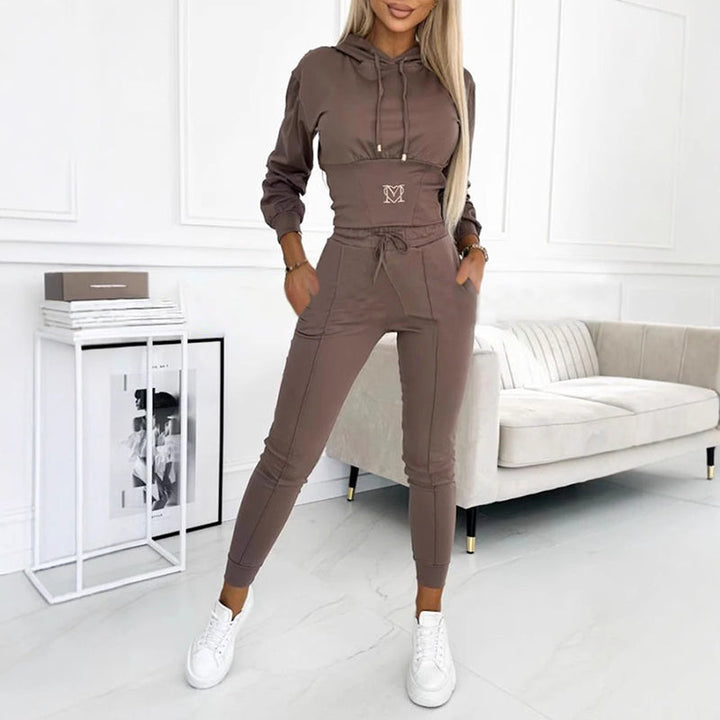 CAMMIE | ELEGANT AND COMFORTABLE TRACKSUIT